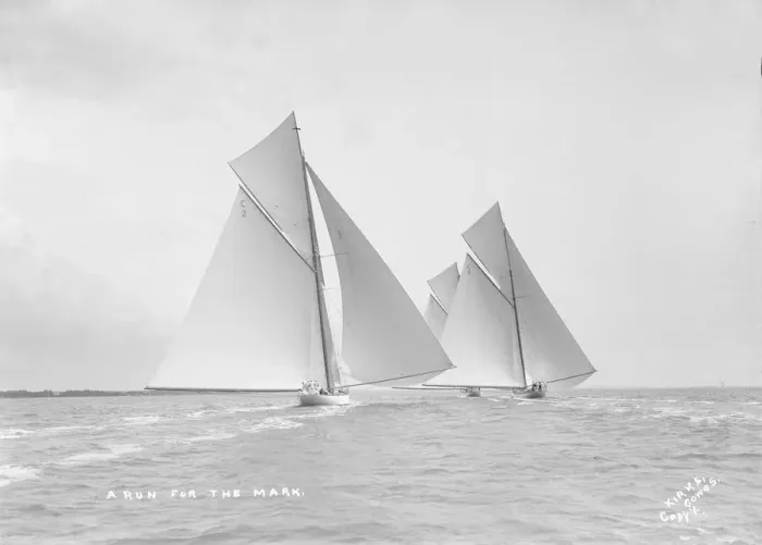 Framed Print : A run for the mark: the 19-metre class Octavia, Corona & Mariquita, 1912 Framed Print : A run for the mark: the 19-metre class Octavia, Corona & Mariquita, 1912