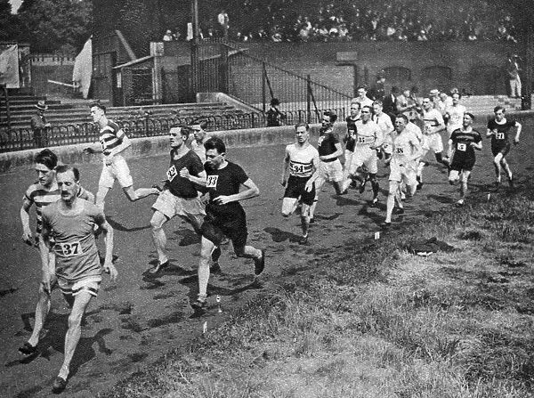 Running the half mile at the Civil Service Sports day, Stamford Bridge, London, 1926-1927