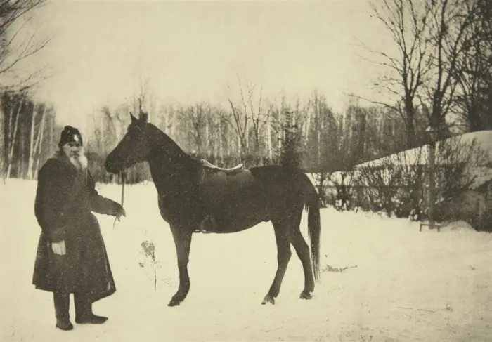 Framed Print : Russian author Leo Tolstoy with a horse, Yasnaya Polyana, near Tula, Russia, 1905. Artist: Sophia Tolstaya Framed Print : Russian author Leo Tolstoy with a horse, Yasnaya Polyana, near Tula, Russia, 1905. Artist: Sophia Tolstaya