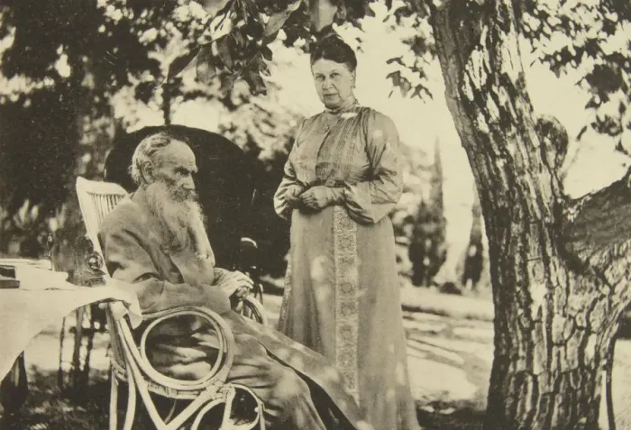 Framed Print : Russian author Leo Tolstoy and his wife Sophia by the Black Sea, Crimea, Russia, 1902. Artist: Sophia Tolstaya
