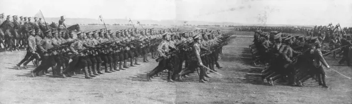 Framed Print : Russian troops parading during French President Raymond Poincares visit to Russia, 22 July, 1914 Framed Print : Russian troops parading during French President Raymond Poincares visit to Russia, 22 July, 1914