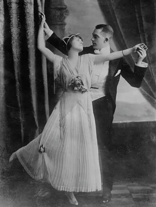 Framed Print : Ruth Elliott [and] Rob't A. Bowlby, between c1910 and c1915. Creator: Bain News Service