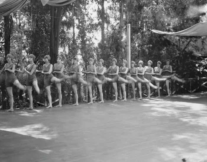 Framed Print : Ruth St. Denis dancers, between 1910 and 1935. Creator: Arnold Genthe Framed Print : Ruth St. Denis dancers, between 1910 and 1935. Creator: Arnold Genthe