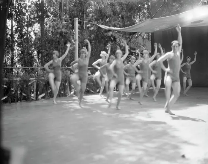 Framed Print : Ruth St. Denis dancers, between 1910 and 1935. Creator: Arnold Genthe Framed Print : Ruth St. Denis dancers, between 1910 and 1935. Creator: Arnold Genthe