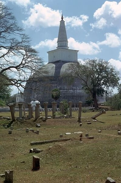 Ruvanvaliseya at Anuradhapura, 2nd century