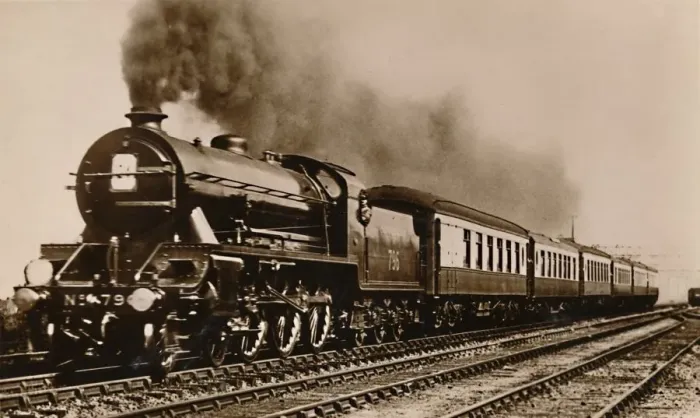 Framed Print : The S. R. Southern Belle Pullman Express, c1930s. Creator: Unknown Framed Print : The S. R. Southern Belle Pullman Express, c1930s. Creator: Unknown
