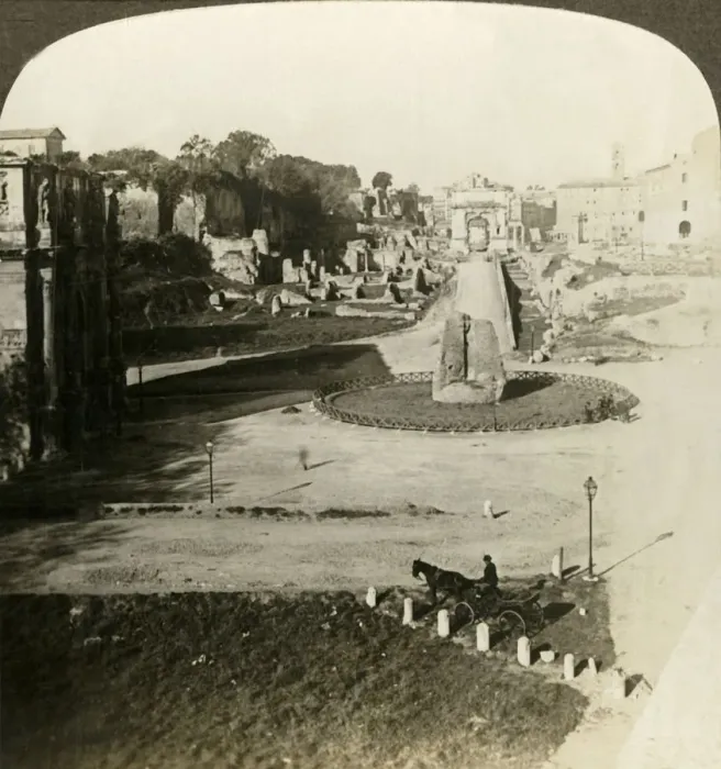 Framed Print : Via Sacra, road of triumphal pageants, W. from Colosseum, Rome, c1909. Creator: Unknown Framed Print : Via Sacra, road of triumphal pageants, W. from Colosseum, Rome, c1909. Creator: Unknown