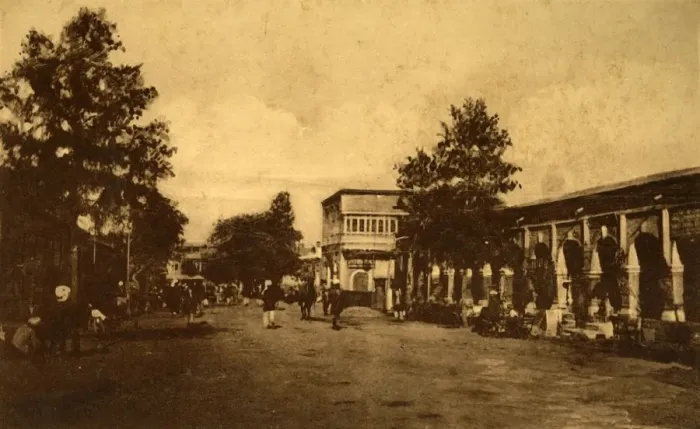 Framed Print : Sadder Bazar, Rawalpindi, c1918-c1939. Creator: Unknown Framed Print : Sadder Bazar, Rawalpindi, c1918-c1939. Creator: Unknown