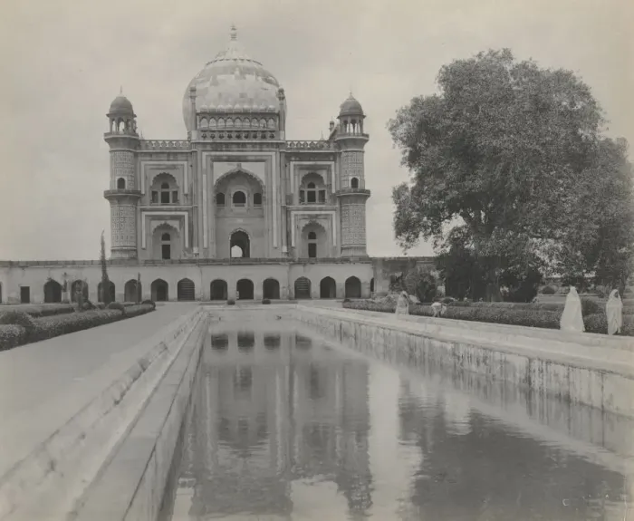 Framed Print : Saftar Jung Tomb, Delhi, c. 1890s. Creator: A. W. A. Plate Studio (Ceylonese), studio of Framed Print : Saftar Jung Tomb, Delhi, c. 1890s. Creator: A. W. A. Plate Studio (Ceylonese), studio of