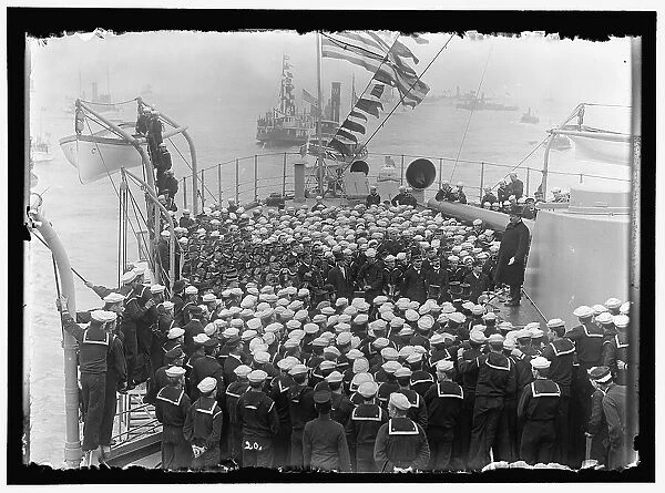 Sailors, between 1909 and 1919. Creator: Harris & Ewing. Sailors, between 1909 and 1919. Creator: Harris & Ewing