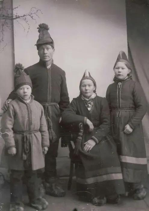 Framed Print : Samen Anders Mårtensson Ringdal with family, 1897. Creator: Unknown Framed Print : Samen Anders Mårtensson Ringdal with family, 1897. Creator: Unknown