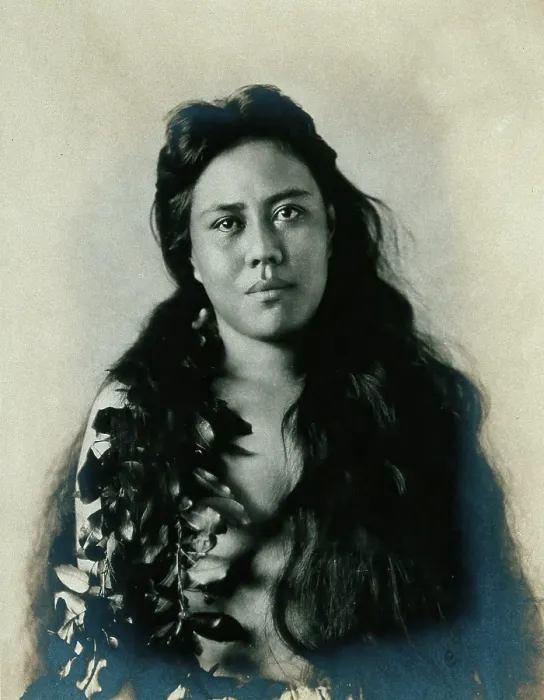 Framed Print : A Samoan woman with leaves in her hair, c1900. Creator: Unknown Framed Print : A Samoan woman with leaves in her hair, c1900. Creator: Unknown