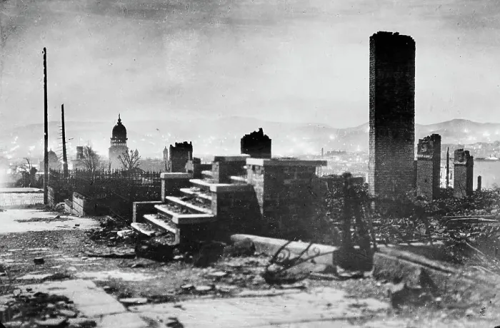 Framed Print : San Francisco earthquake and fire of 1906, 1906 Apr. Creator: Arnold Genthe Framed Print : San Francisco earthquake and fire of 1906, 1906 Apr. Creator: Arnold Genthe