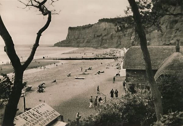 Sands and Old Shanklin Head, Shanklin, I. W. c1920. Creator: Unknown