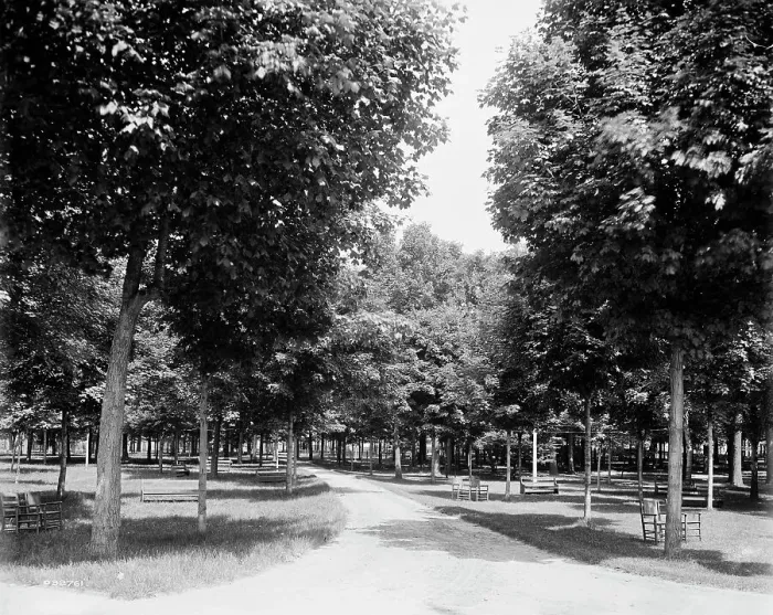 Framed Print : Sanitarium Park, Alma, Mich. between 1895 and 1910. Creator: Unknown Framed Print : Sanitarium Park, Alma, Mich. between 1895 and 1910. Creator: Unknown