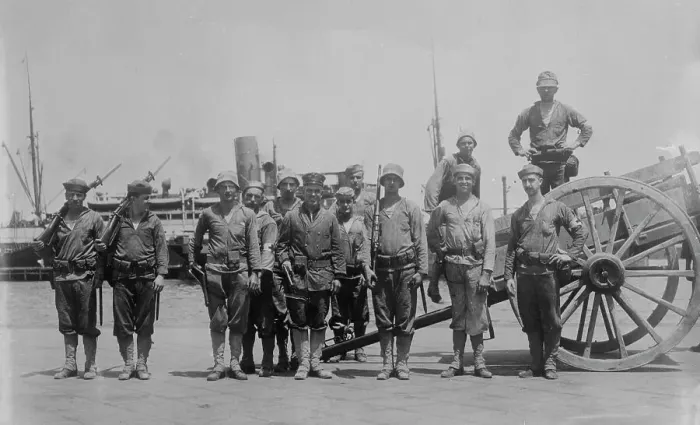 Framed Print : Sanitary squad from MICHIGAN at Vera Cruz, 1914. Creator: Bain News Service Framed Print : Sanitary squad from MICHIGAN at Vera Cruz, 1914. Creator: Bain News Service