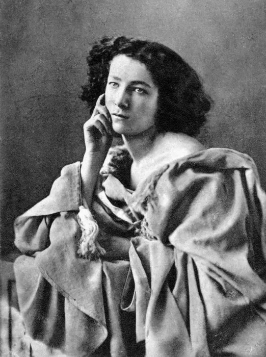Framed Print : Sarah Bernhardt, French actress, 1869 Framed Print : Sarah Bernhardt, French actress, 1869