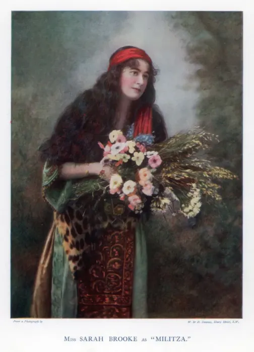 Framed Print : Sarah Brooke, British actress, 1901. Artist: W&D Downey Framed Print : Sarah Brooke, British actress, 1901. Artist: W&D Downey