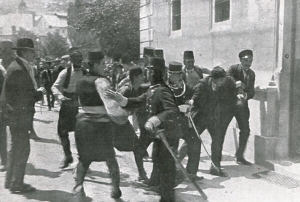 Sarajevo, La drame accompli, la force publique et la foule se ruent ensemble sur l'assassin, 1914. Creator: Walter Tausch