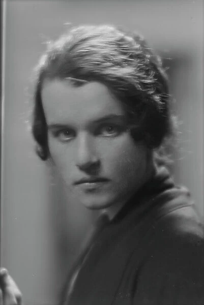 Sargent, Margaret, Miss, portrait photograph, 1915 Oct. 12. Creator: Arnold Genthe