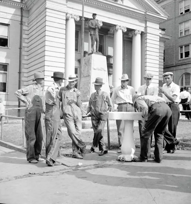 Framed Print : Saturday afternoon in front of the courthouse, Greenville [i.e. Greeneville], Tennessee, 1936. Creator: Dorothea Lange