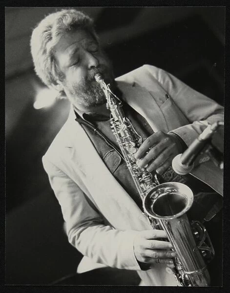 Saxophonist Geoff Simkins playing at The Fairway, Welwyn Garden City, Hertfordshire, 28 April 1991