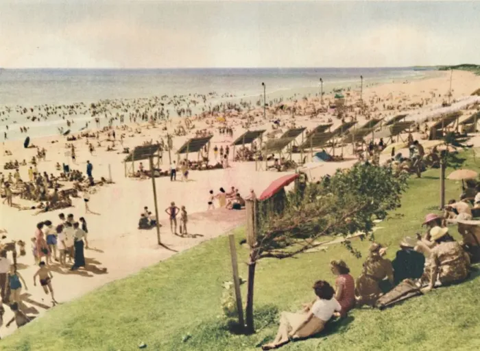 Framed Print : Scarborough, c1947. Creator: Unknown Framed Print : Scarborough, c1947. Creator: Unknown