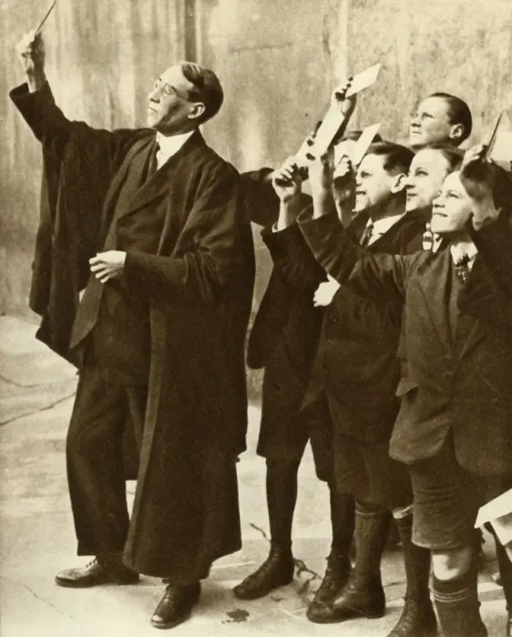Framed Print : Schoolboys and teacher observing a solar eclipse, Britain, 1921, (1935). Creator: Unknown Framed Print : Schoolboys and teacher observing a solar eclipse, Britain, 1921, (1935). Creator: Unknown