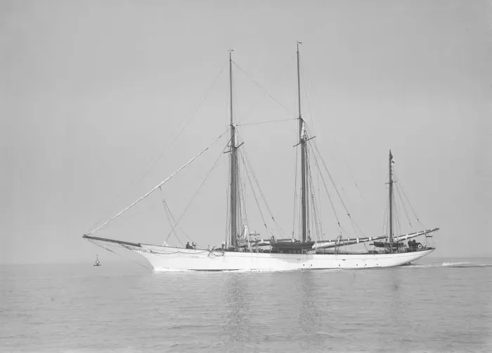 Framed Print : Schooner Fantome under way, 1913. Creator: Kirk & Sons of Cowes Framed Print : Schooner Fantome under way, 1913. Creator: Kirk & Sons of Cowes