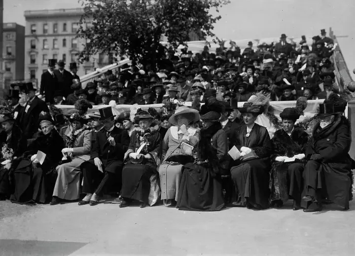 Framed Print : At Schurz unveiling, (1913?). Creator: Bain News Service Framed Print : At Schurz unveiling, (1913?). Creator: Bain News Service