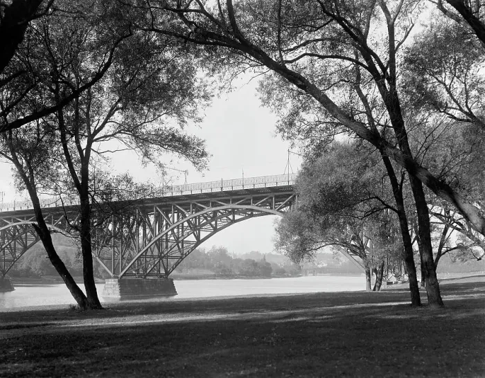 Framed Print : Schuykill [i.e. Schuylkill] River, Fairmount Park, Philadelphia, Pa. c1908. Creator: Unknown
