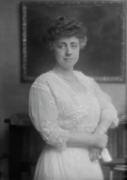Framed Print : Schwan, L.M. Mrs. portrait photograph, 1913 Apr. 7. Creator: Arnold Genthe Framed Print : Schwan, L.M. Mrs. portrait photograph, 1913 Apr. 7. Creator: Arnold Genthe