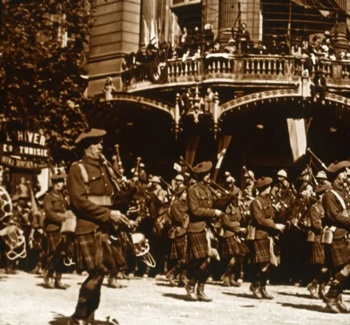Framed Print : Scottish soldiers, 14 July 1919 Framed Print : Scottish soldiers, 14 July 1919