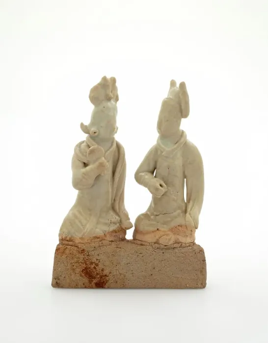 Framed Print : Seated couple, 1279-1368. Creator: Unknown Framed Print : Seated couple, 1279-1368. Creator: Unknown