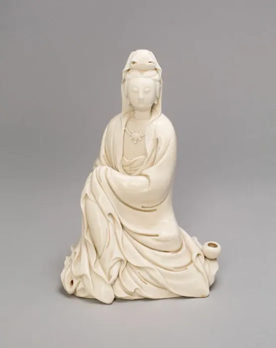 Framed Print : Seated Guanyin, Qing dynasty (1644-1911), late 17th / 18th century. Creator: Unknown Framed Print : Seated Guanyin, Qing dynasty (1644-1911), late 17th / 18th century. Creator: Unknown