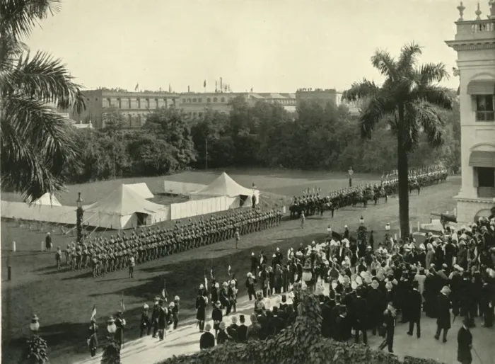 Framed Print : Second Arrival of Lord Curzon at Government House, 1904, (1925). Creator: Unknown Framed Print : Second Arrival of Lord Curzon at Government House, 1904, (1925). Creator: Unknown