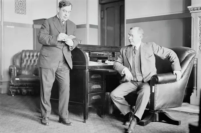 Framed Print : Secretary Tierney and Governor Glynn, 1913 or 1914. Creator: Bain News Service Framed Print : Secretary Tierney and Governor Glynn, 1913 or 1914. Creator: Bain News Service