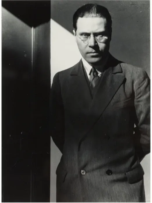 Framed Print : Self-Portrait, 1926. Creator: Moholy-Nagy, Laszlo (1895-1946) Framed Print : Self-Portrait, 1926. Creator: Moholy-Nagy, Laszlo (1895-1946)