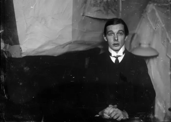 Framed Print : Self-Portrait in the studio in Berlin-Friedenau, 1913-1915 Framed Print : Self-Portrait in the studio in Berlin-Friedenau, 1913-1915
