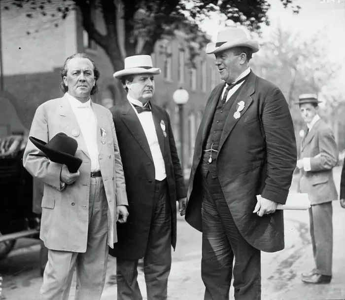 Framed Print : Sen. Vardaman, Congr. Heflin, Ollie James, between c1910 and c1915. Creator: Bain News Service Framed Print : Sen. Vardaman, Congr. Heflin, Ollie James, between c1910 and c1915. Creator: Bain News Service