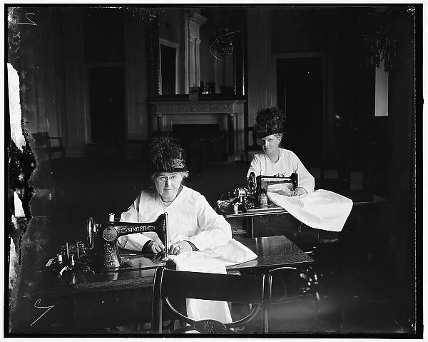 Senate Women, between 1910 and 1920. Creator: Harris & Ewing. Senate Women, between 1910 and 1920. Creator: Harris & Ewing