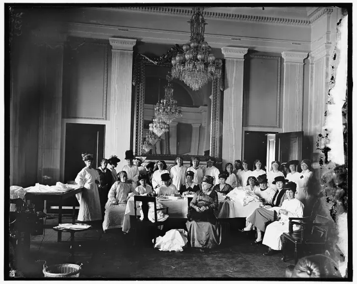 Framed Print : Senate Women, between 1910 and 1920. Creator: Harris & Ewing. Senate Women, between 1910 and 1920. Creator: Harris & Ewing Framed Print : Senate Women, between 1910 and 1920. Creator: Harris & Ewing. Senate Women, between 1910 and 1920. Creator: Harris & Ewing