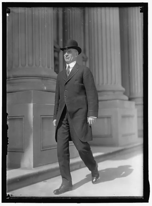 Framed Print : Senator Howard Sutherland, between 1913 and 1917. Creator: Harris & Ewing. Senator Howard Sutherland, between 1913 and 1917. Creator: Harris & Ewing Framed Print : Senator Howard Sutherland, between 1913 and 1917. Creator: Harris & Ewing. Senator Howard Sutherland, between 1913 and 1917. Creator: Harris & Ewing