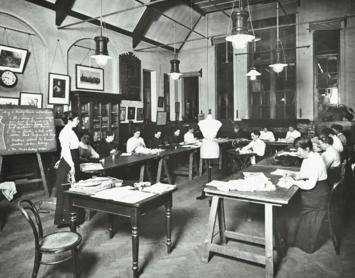 Framed Print : Senior dressmaking class, Ackmar Road Evening Institute for Women, London, 1914 Framed Print : Senior dressmaking class, Ackmar Road Evening Institute for Women, London, 1914