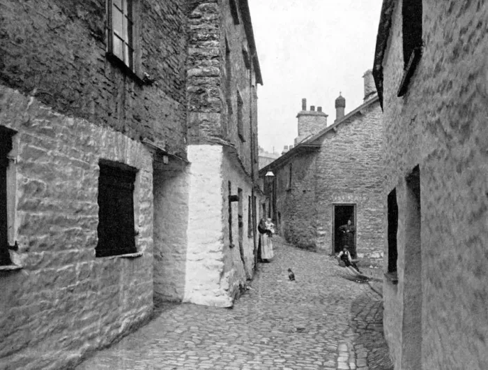 Framed Print : Sepulchre Lane, Kendal, Cumbria, 1924-1926. Artist: Valentine & Sons Ltd Framed Print : Sepulchre Lane, Kendal, Cumbria, 1924-1926. Artist: Valentine & Sons Ltd