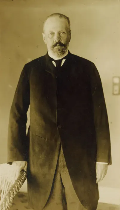 Framed Print : Serge Witte in his room at the Wentworth Hotel, Portsmouth, 1905. Creator: Unknown Framed Print : Serge Witte in his room at the Wentworth Hotel, Portsmouth, 1905. Creator: Unknown