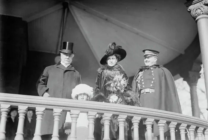 Framed Print : Seth Low, Mrs. C.S. Whitman, Lorillard Spencer, 1915. Creator: Bain News Service