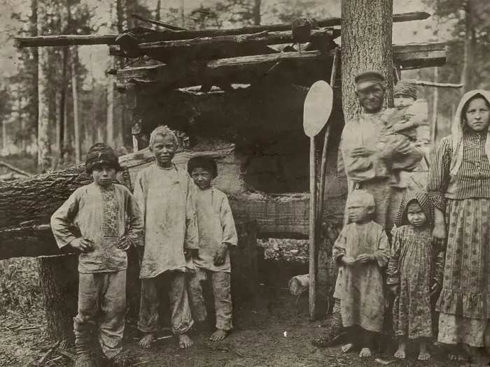Framed Print : Settlers at their home, 1880. Creator: Unknown Framed Print : Settlers at their home, 1880. Creator: Unknown