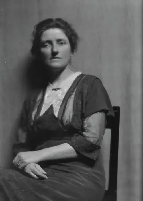 Framed Print : Seymour, H.T. Mrs. portrait photograph, 1913. Creator: Arnold Genthe Framed Print : Seymour, H.T. Mrs. portrait photograph, 1913. Creator: Arnold Genthe