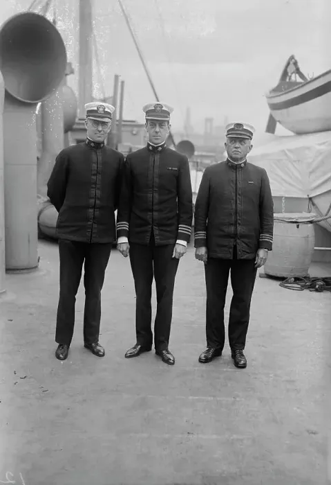Framed Print : Sgn. J.A. Lee - Med. Insp. C.M.Oman - Mstr F.A. Ainsworth, between c1915 and c1920. Creator: Bain News Service Framed Print : Sgn. J.A. Lee - Med. Insp. C.M.Oman - Mstr F.A. Ainsworth, between c1915 and c1920. Creator: Bain News Service